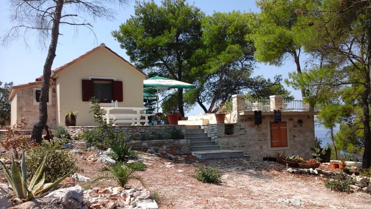 House Vesna Kupinova Villa Milna  Exteriör bild